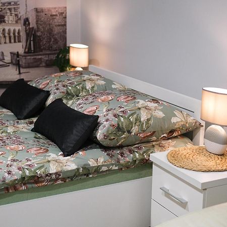 Old Town Wawel II Premium Apartments Cracovie Extérieur photo